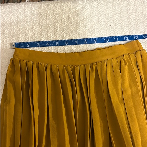 American Eagle Outfitters High-waisted Pleated Midi Skirt - Size S - Picture 6 of 8